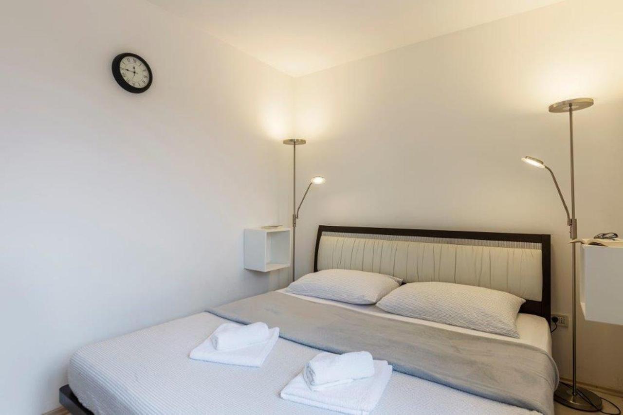 Apartment Dubravka Near The Sandy Beach Medulin Eksteriør bilde