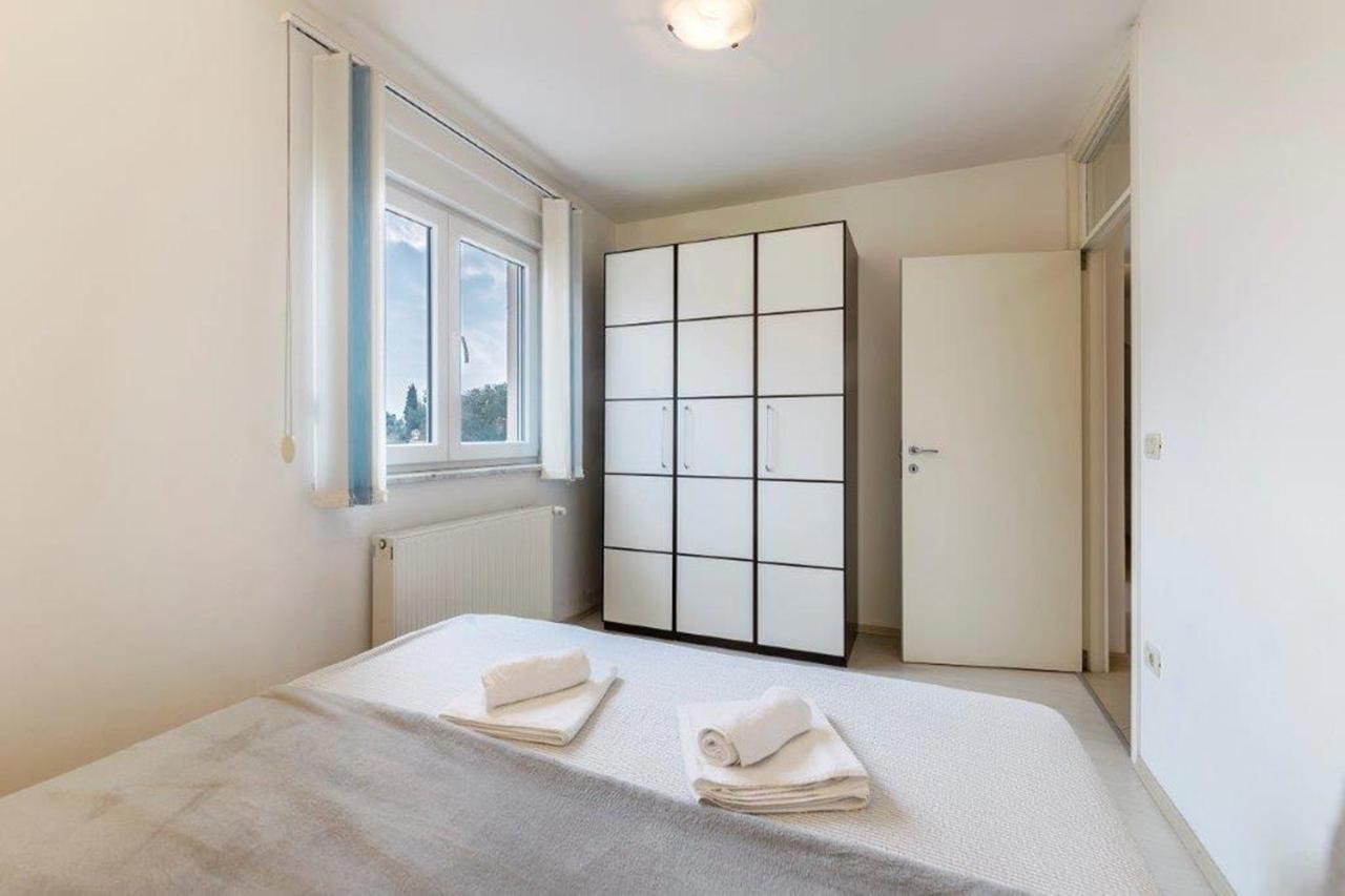 Apartment Dubravka Near The Sandy Beach Medulin Eksteriør bilde